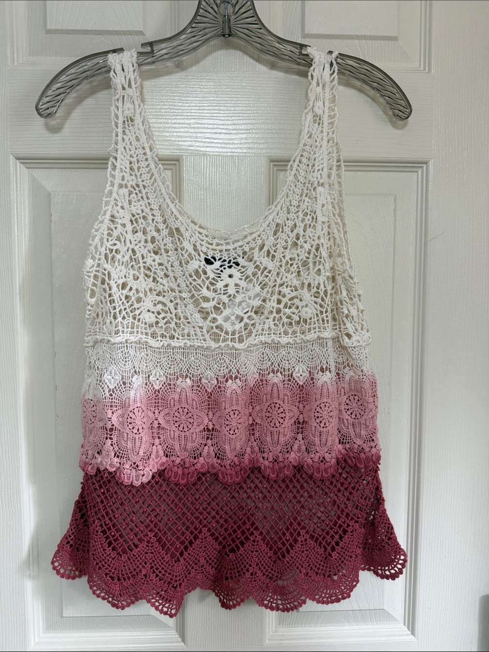 American Eagle Outfitters Crochet Ombré Tank Top - White, Pink, Burgundy
